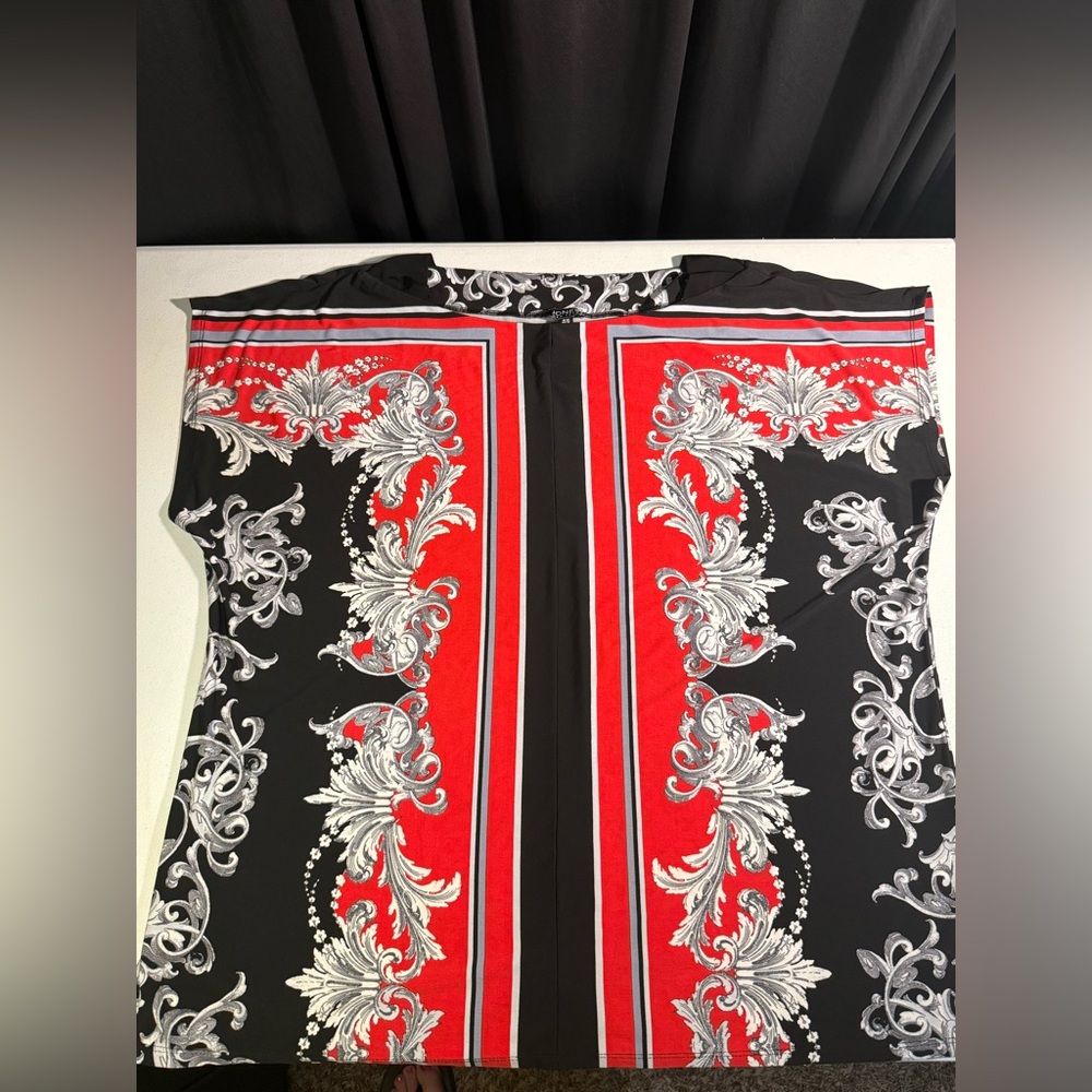 Jones New York Red and Black Blouse with Silver Accents 2X - Picture 3 of 6